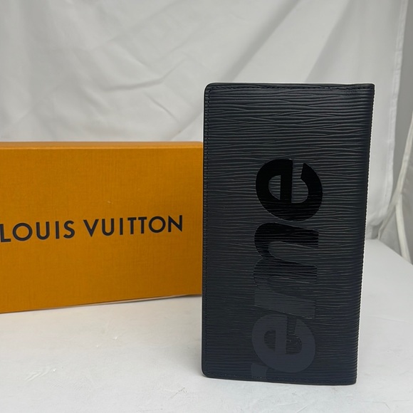 Louis Vuitton x Supreme Brazza Wallet - Picture 3 of 6